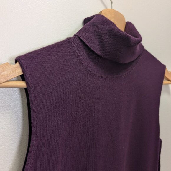 TWIK TURTLE NECK TOP - Picture 4 of 6